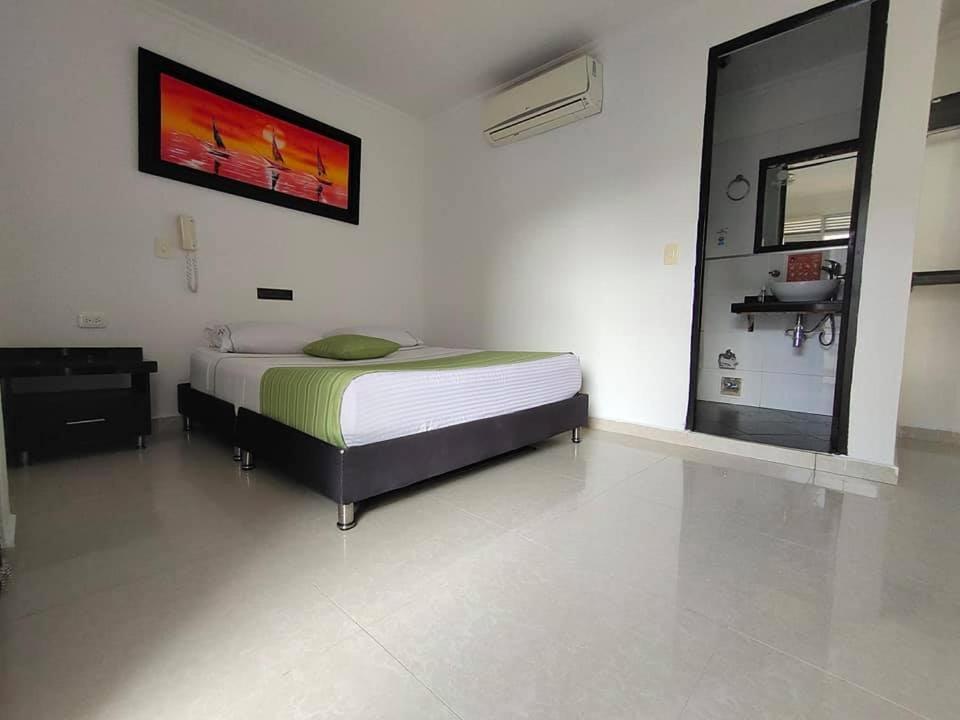 Confort Plaza Hotel فيلافيسينسيو المظهر الخارجي الصورة