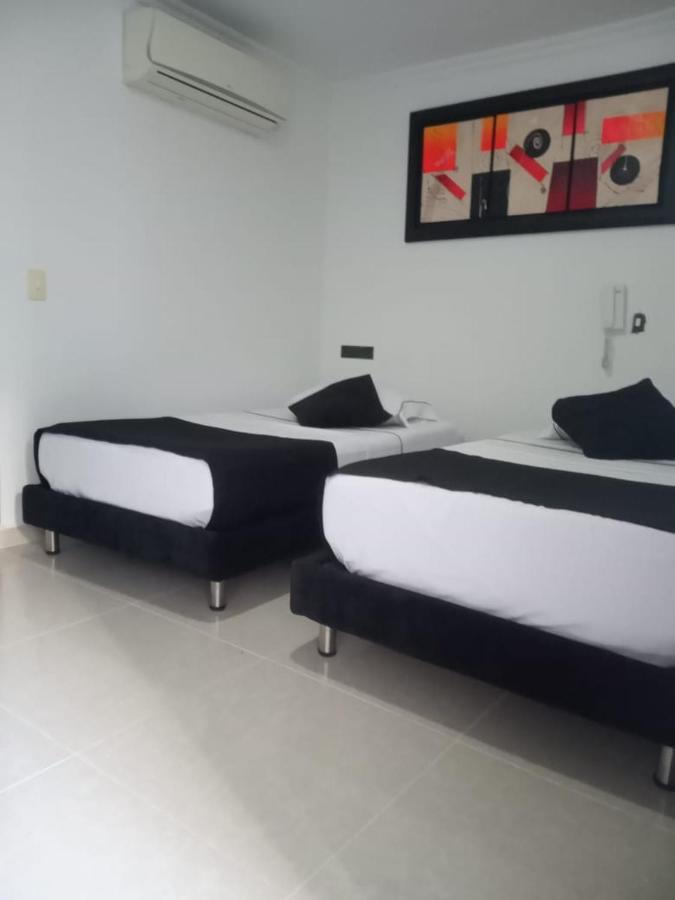Confort Plaza Hotel فيلافيسينسيو المظهر الخارجي الصورة