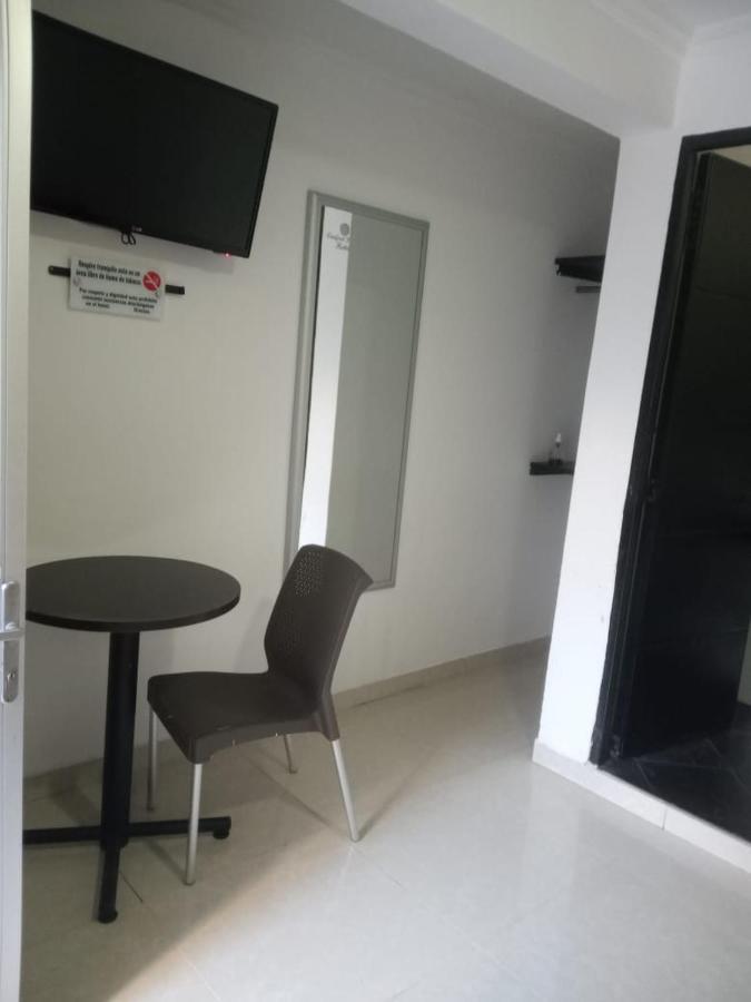 Confort Plaza Hotel فيلافيسينسيو المظهر الخارجي الصورة